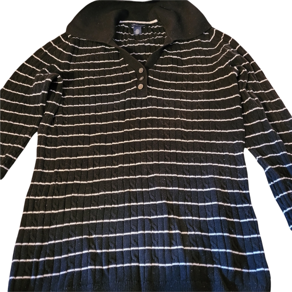 Tommy Hilfiger Sweater  Small Black and White Striped Pullover Collar V Neck